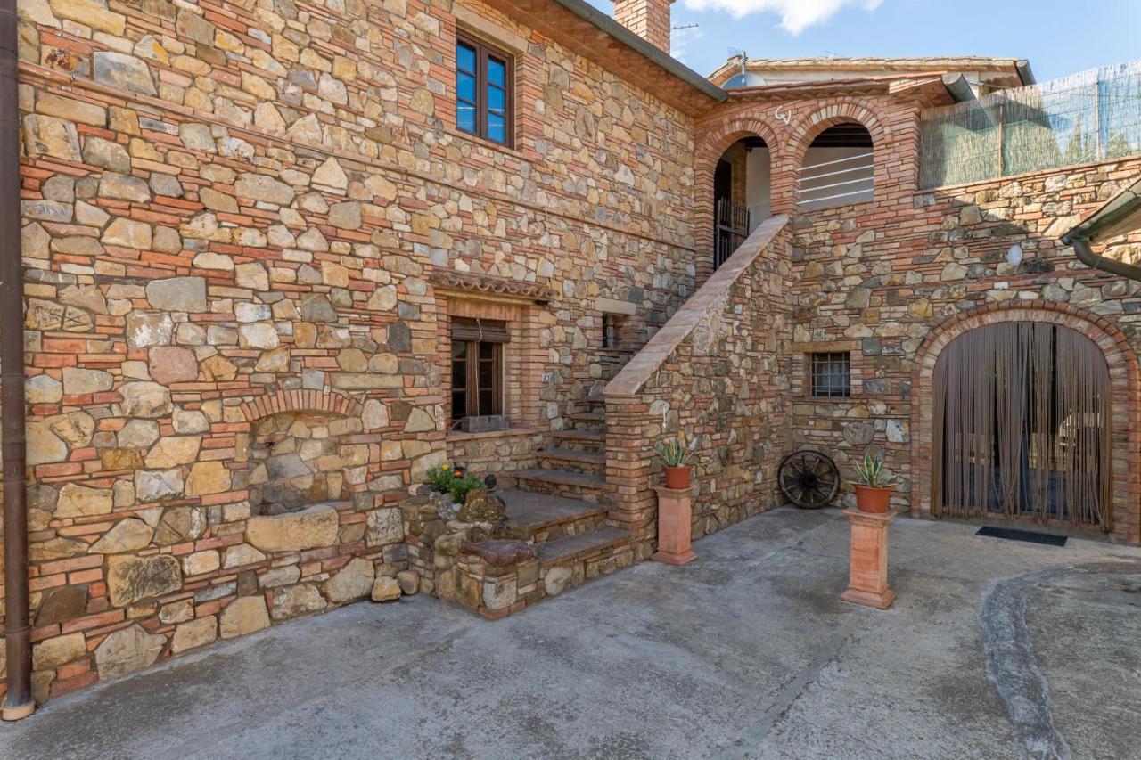 Casa Vecchia Rooms And Parking Gambassi Terme Exterior foto