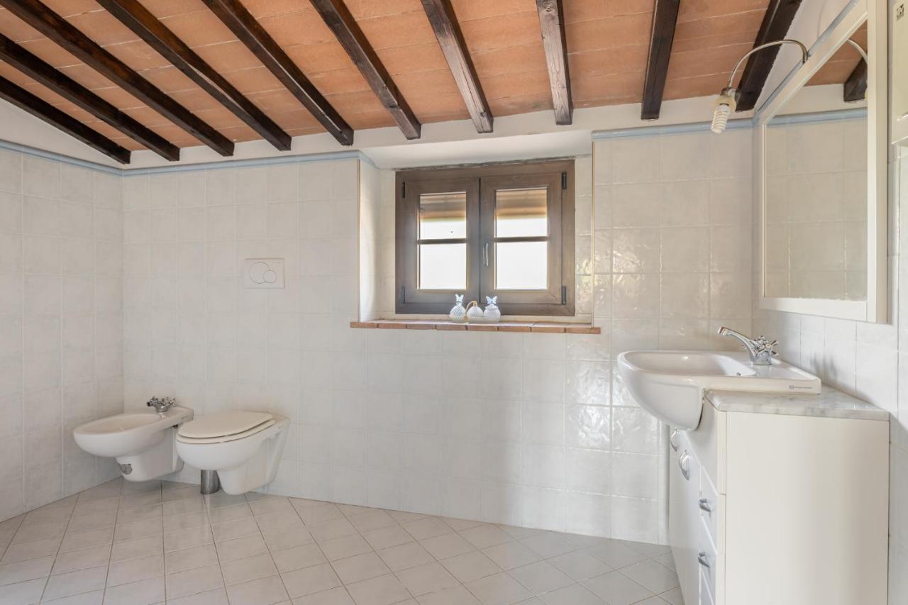 Casa Vecchia Rooms And Parking Gambassi Terme Exterior foto